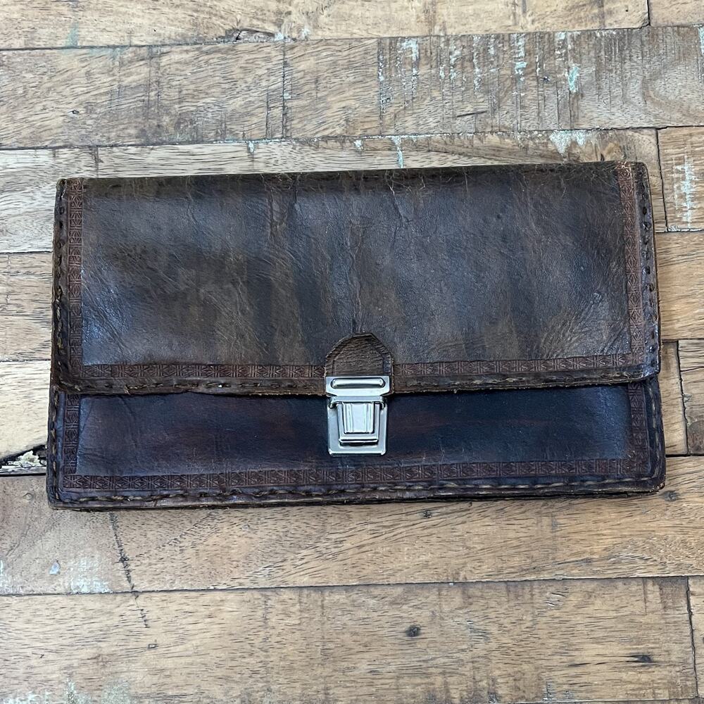 Vintage Genuine Leather Wallet Metal Clasp Closure & Hidden Pocket Tooled